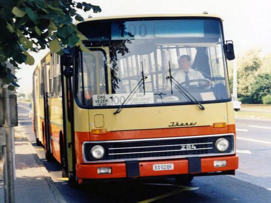  Ikarus 284 1986 года  (фото 1 из 5)